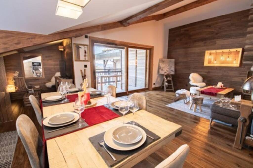 Penthouse L'Ourse Bleue - Sauna Privatif - Acces Direct Aux Pistes Apartment Courchevel Exterior photo